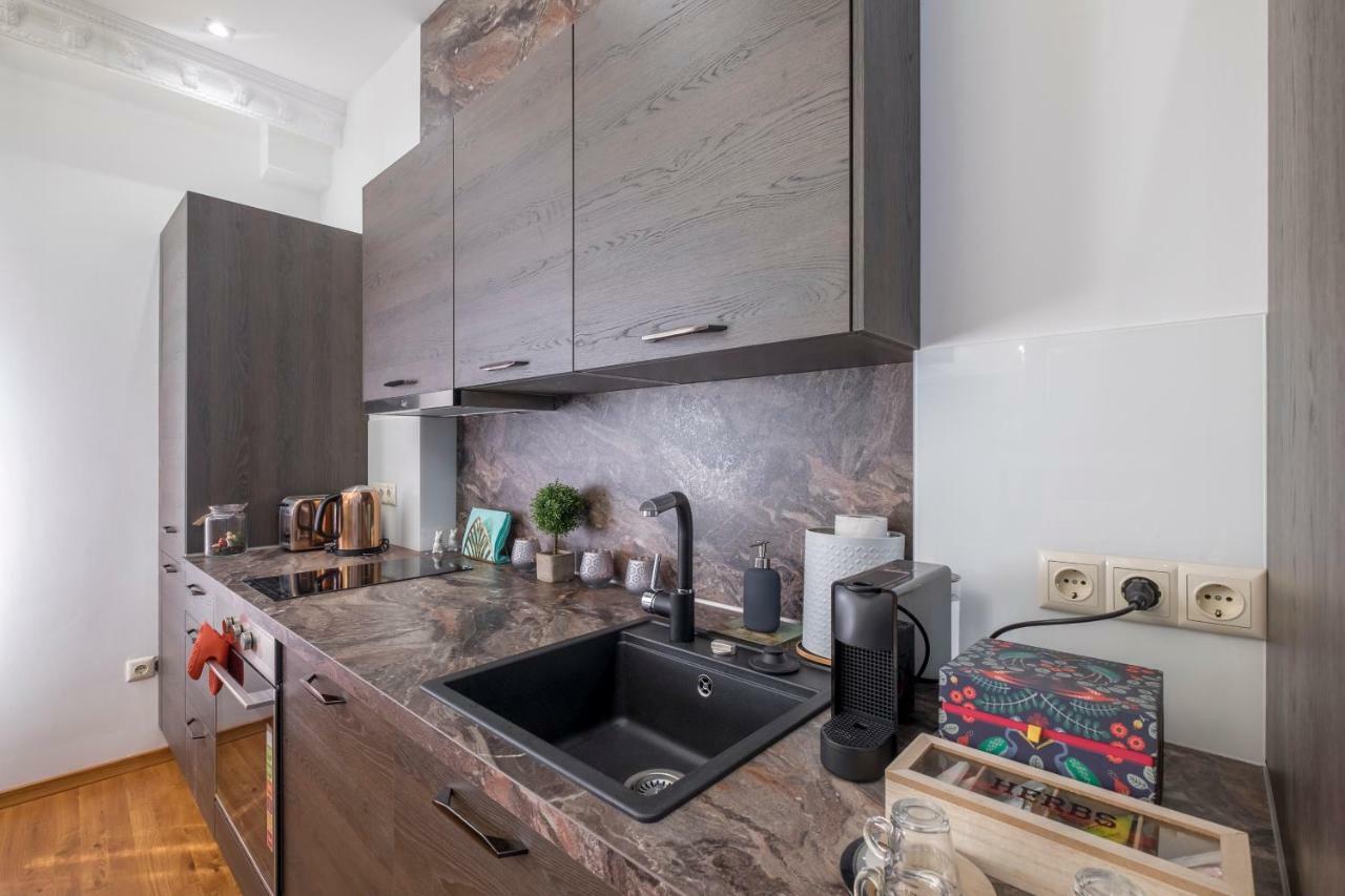 Parliament Sofia - Top Center Luxury Apartment מראה חיצוני תמונה