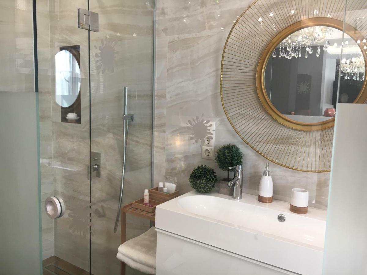 Parliament Sofia - Top Center Luxury Apartment מראה חיצוני תמונה